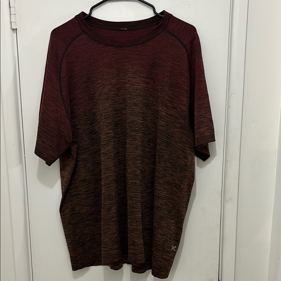 Lululemon Shirt - Picture 1 of 2